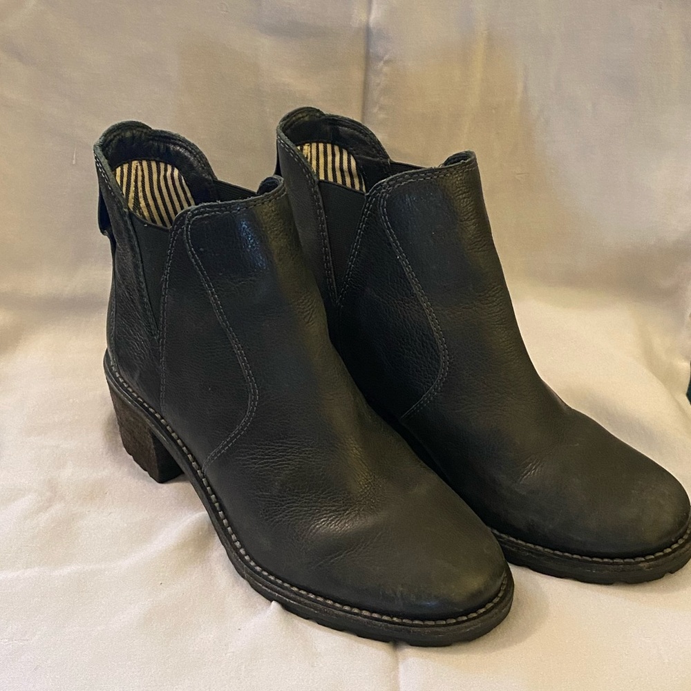 L.L Bean Deerfield Ankle Boots